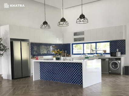Vảy cá Navy Blue ốp quầy bar