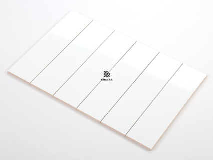 Gạch thẻ trắng 75x300 ốp tường