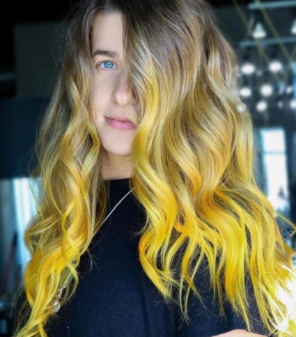Nhuộm tóc ombre vàng xám