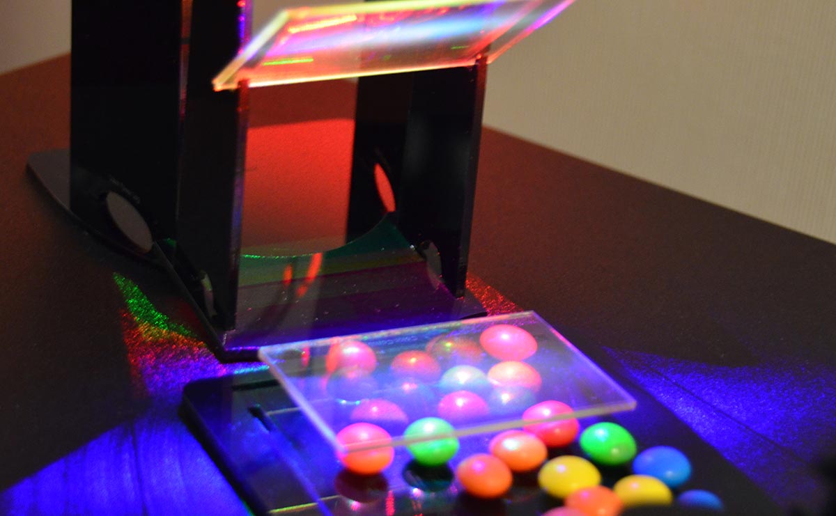 Bộ kit tạo nên Hologram
