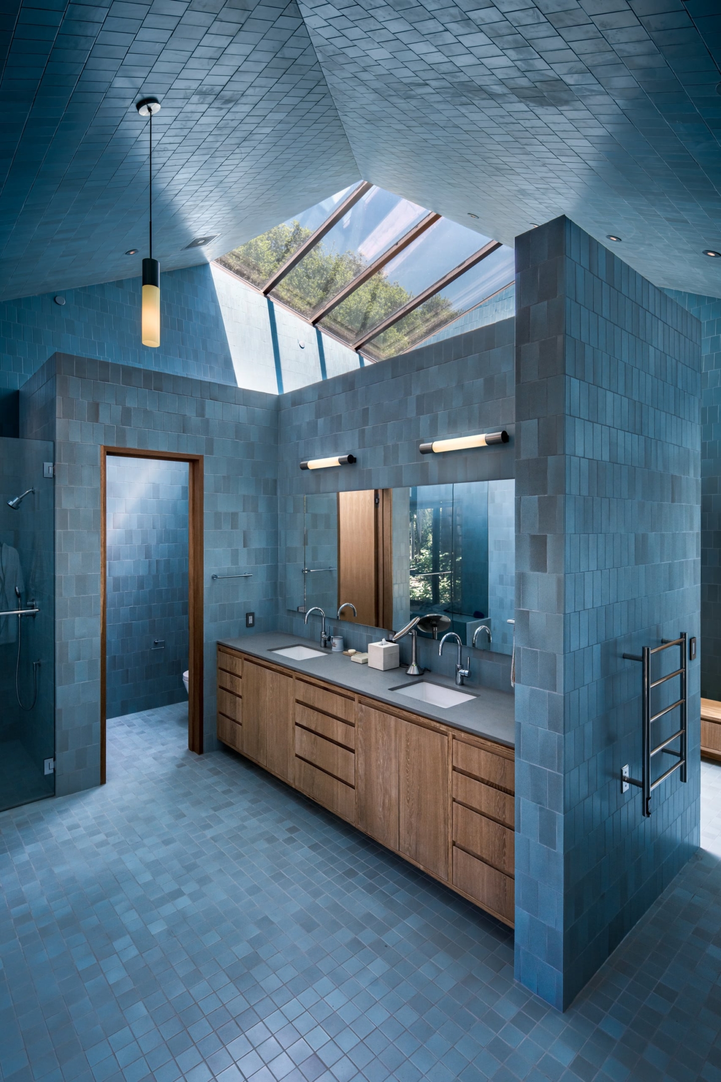 Gạch mosaic đá ốp lát toilet