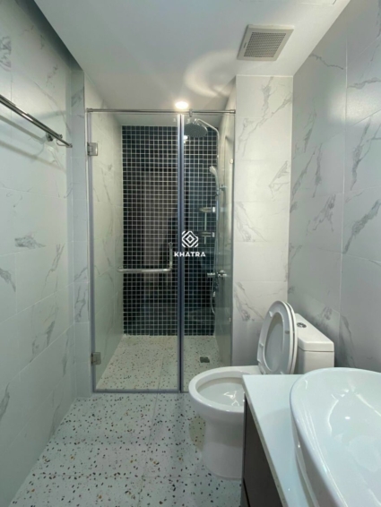 Gạch vân đá Marble ốp tường phòng tắm