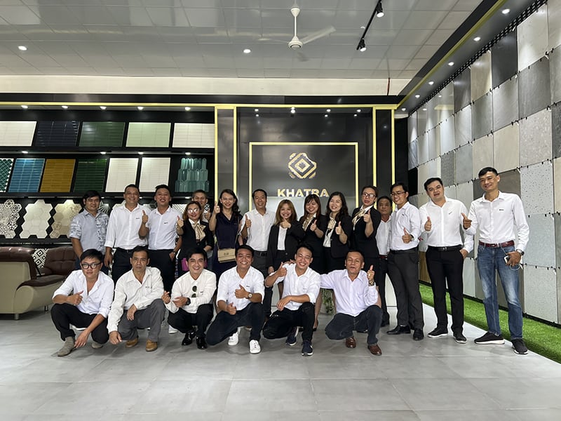 Tập thể đội ngũ nhân viên công ty Khatra