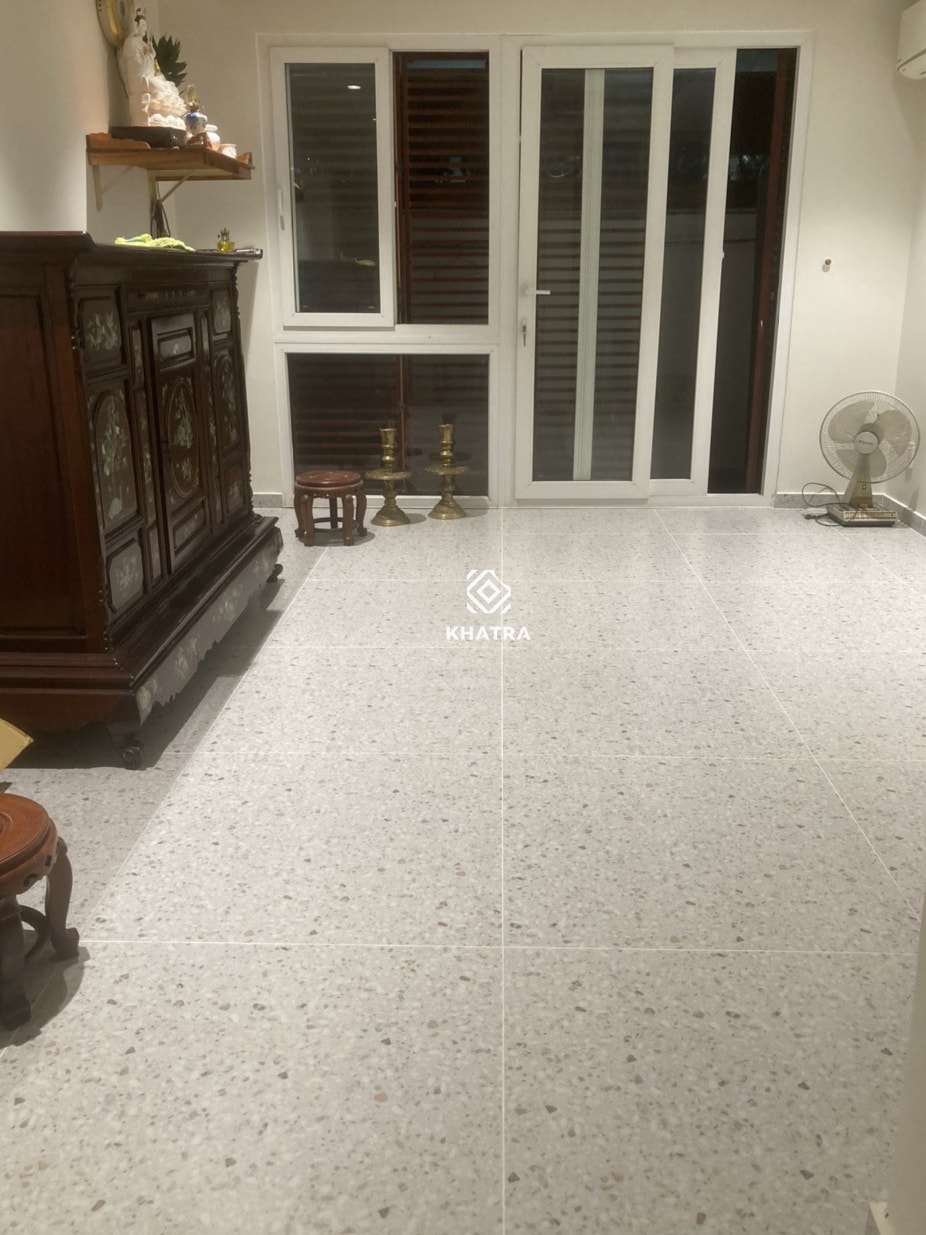 KK19018 lát nền phòng khách