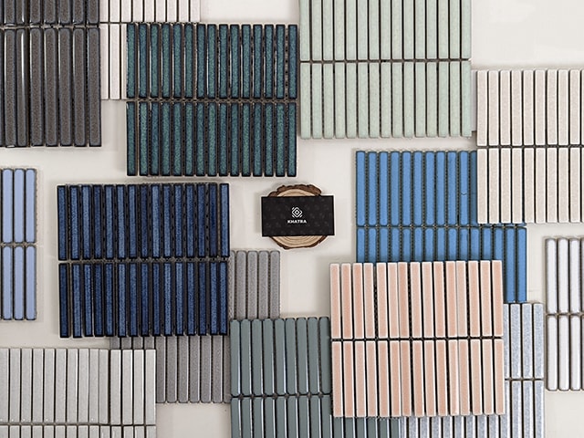 Flatlay gạch mosaic stripe