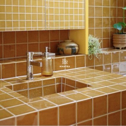 Gạch men rạn vuông ốp bếp