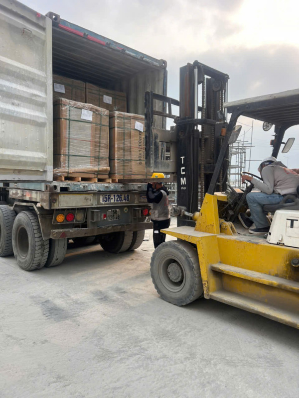 Delivery photo for Lite-On Quang Ninh project