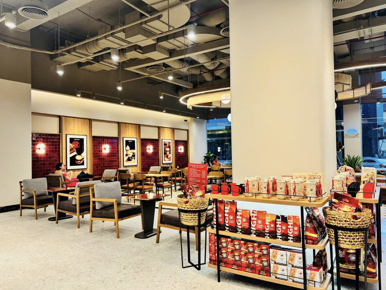 Highlands coffee sử dụng gạch Terrazzo D6621 lát nền